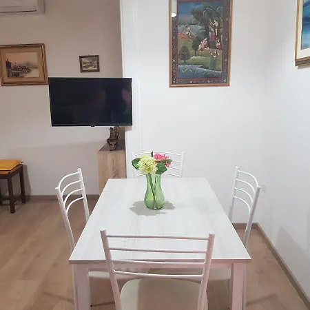 Apartment In Domu Mia